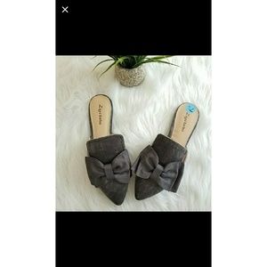Zigi Soho Slip-on Bow Flat Gray Mules